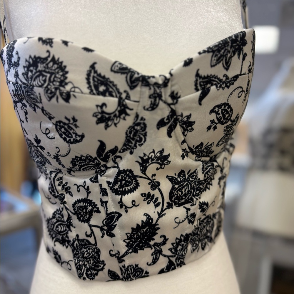SHEIN‎ Black and Cream Bustier
